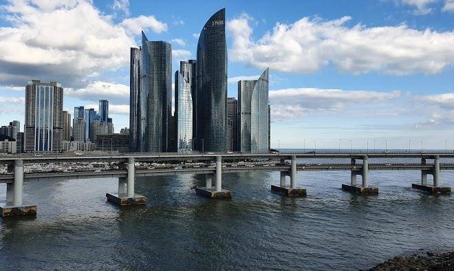 Beautiful view busan diamond bridge