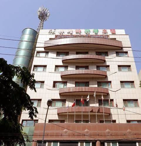 Newvera tourist hotel