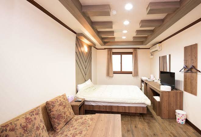 Dogo elim hotel
