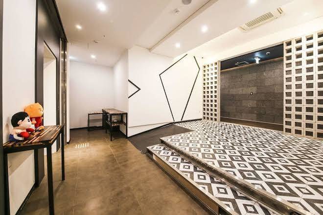 Top Hotel Cheonan Image