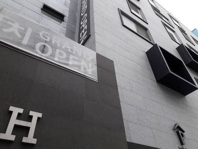Boutique hotel h