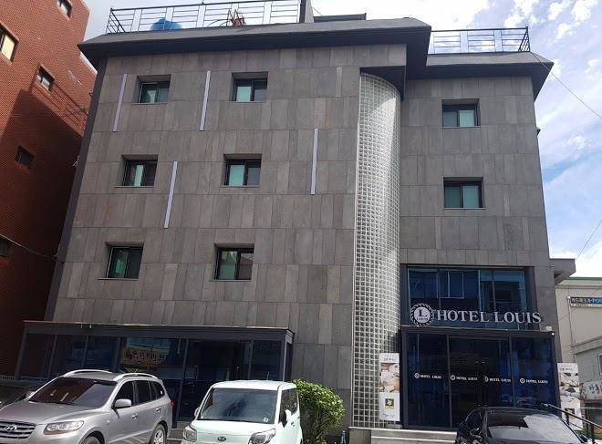 Louis hotel