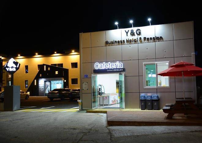 Y&g business hotel & pension