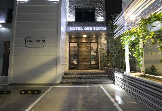 Hotelouryouth Image