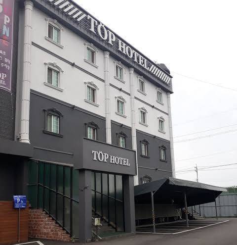 Hotel top