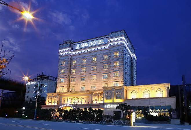 Windsor castle tourist hotel