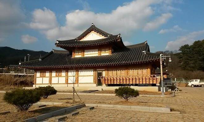 Hwajeong hanok bed and breakfast