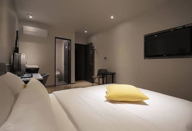 Yellow 8 hotel