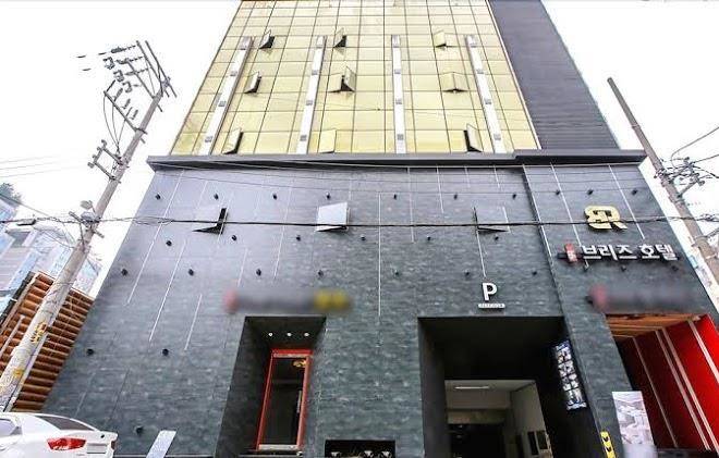 Breeze hotel