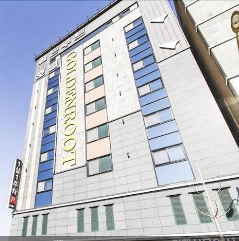 Goldenroot hotel in gimhae