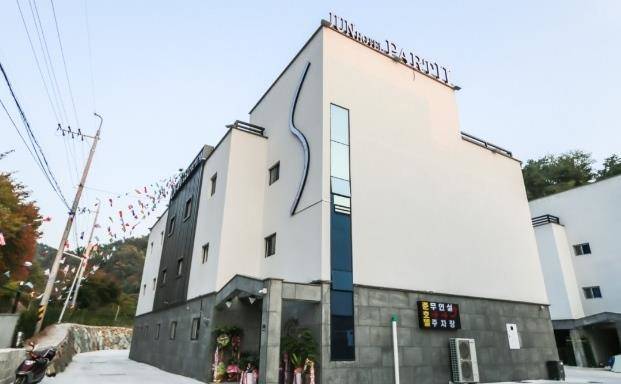 Junhotel