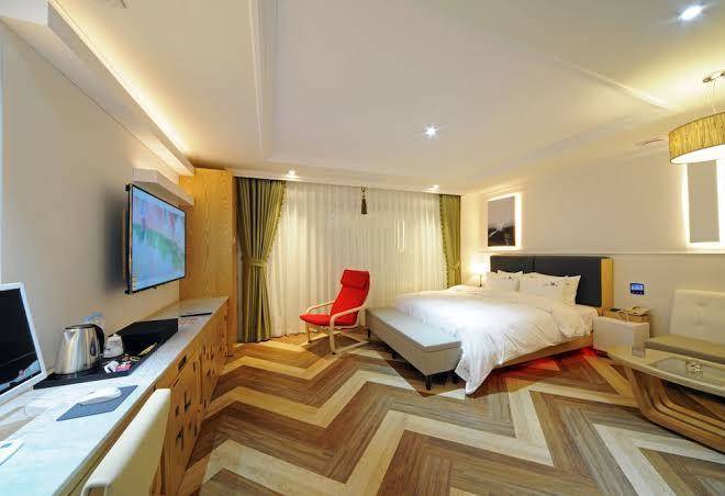 Jinhae tourist biz hotel