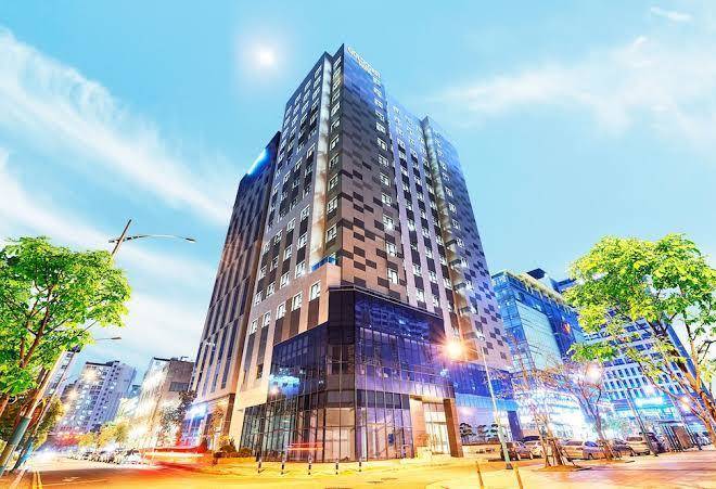 Goldcoast Hotel Image