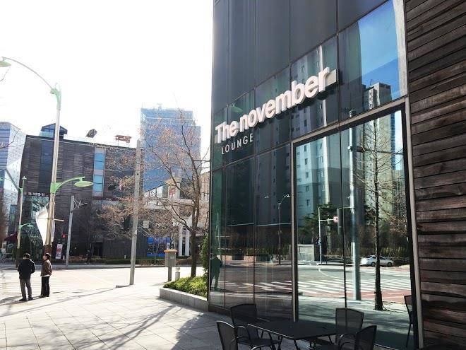 The November Stay In Canal Walk Image