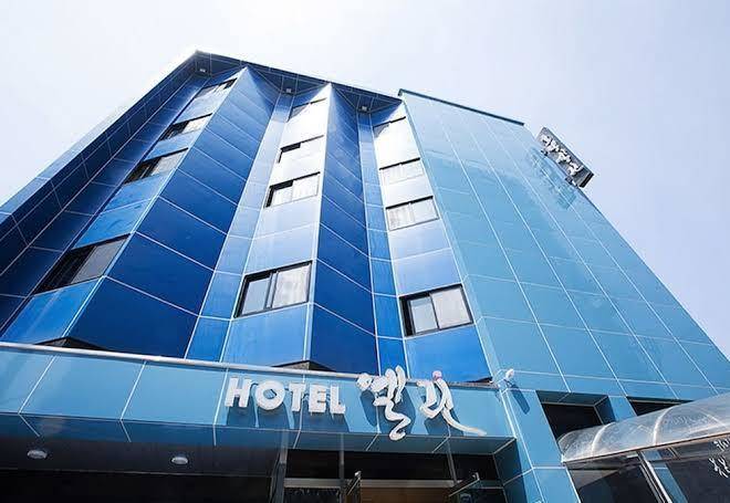 Elin hotel