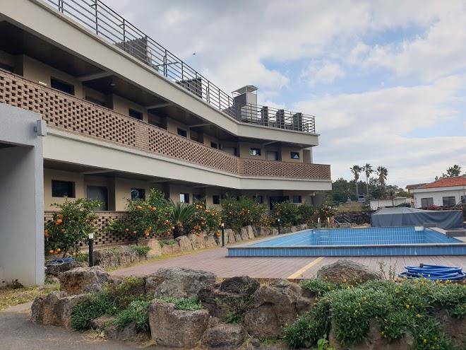 Jeju Dam Spavill Image