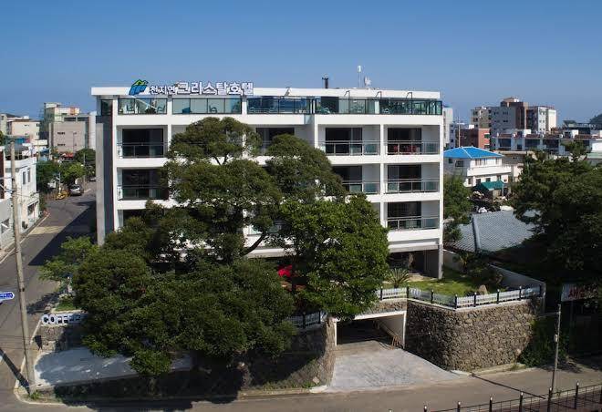 Cheonjiyeon crystal hotel