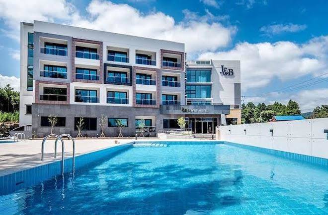 Jnb family hotel