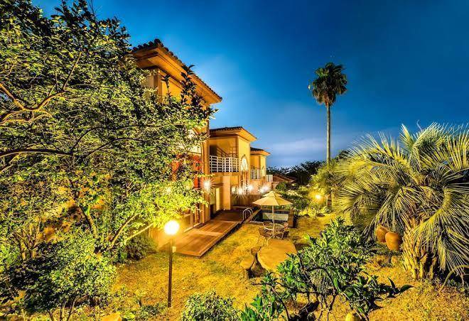 Palm valley resort