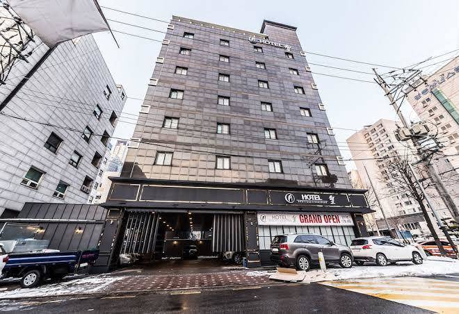 Wall hotel