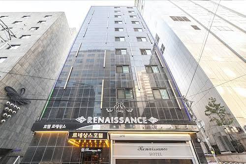 Renaissance hotel