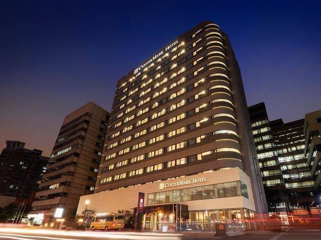 Center Mark Hotel Image