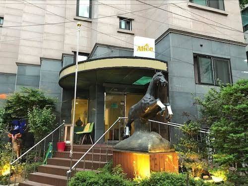 Lavinia hotel