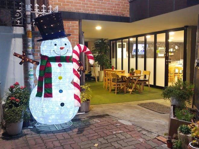 Aiola hongdae