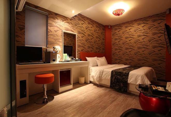 Sheel hotel