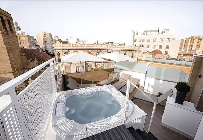 Hotel nuevo torreluz almeria