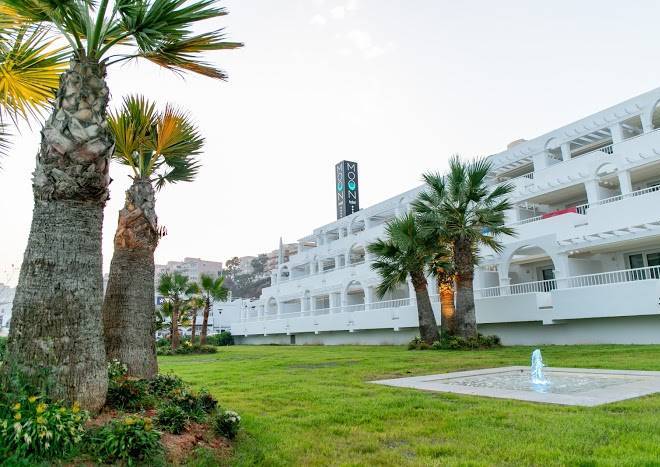 Moon Hotel & Spa Image