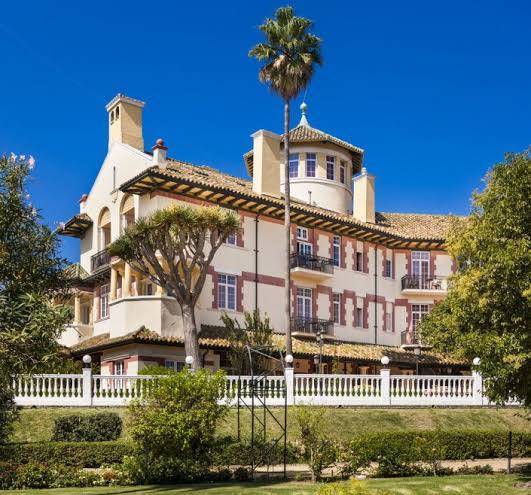 Hotel globales reina cristina