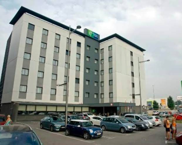 Holiday inn express campo de gibraltar barrios