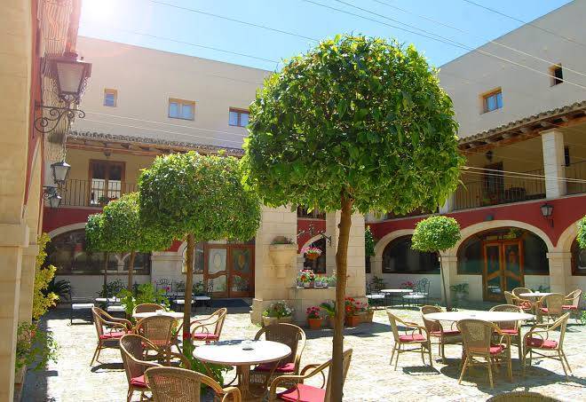 Hotel bodega real