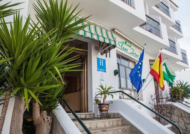 Hotel Tres Jotas Conil Image