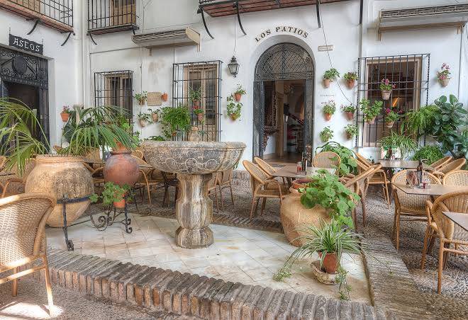 Hotel los patios
