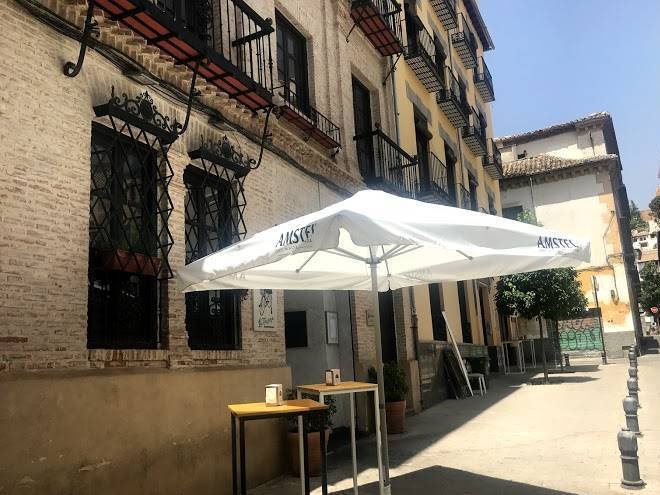 Bar Restaurante La Tarara Image