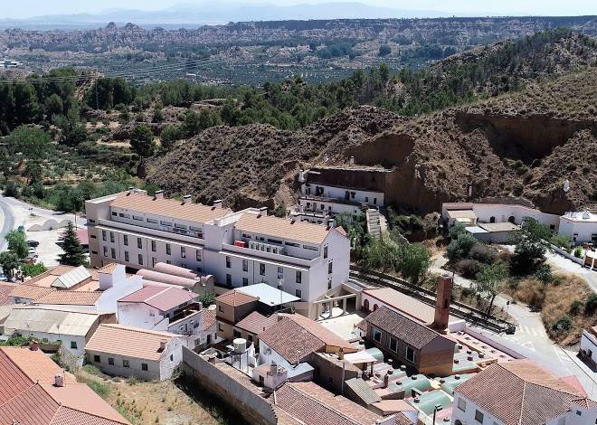 Hotel balneario de graena