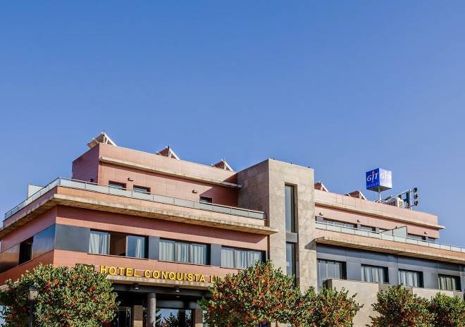 Hotel yit conquista de granada