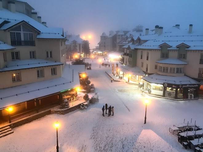 Inside Plaza Sierra Nevada Image