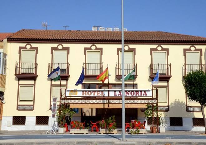 Hotel la noria lepe