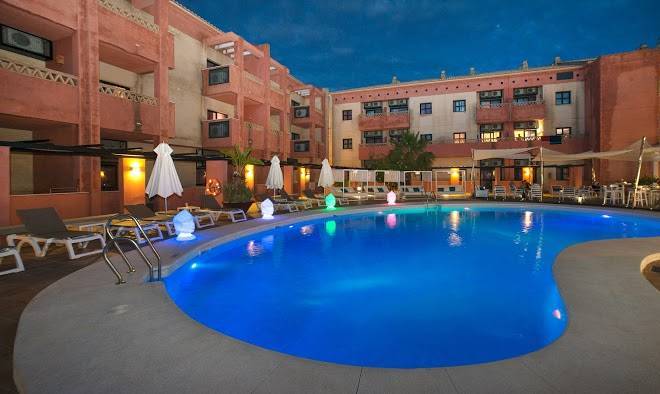 Leo Punta Umbria Iii Solo Adultos Image