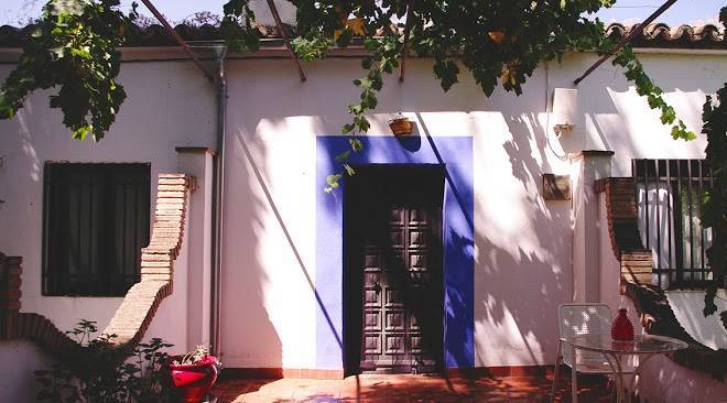 La caseria azul de cuadros