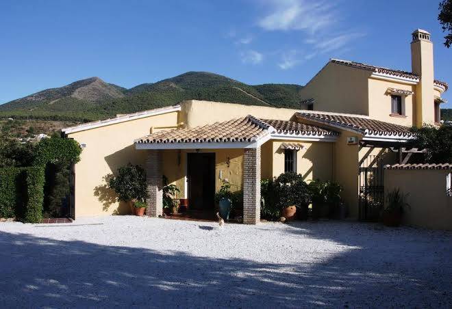 El roble holidays