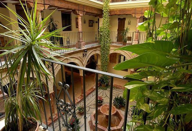 Finca hotel eslava s l