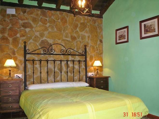 Hoya De Los Frailes Image