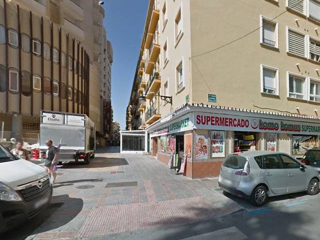 Playa puerto fuengirola canovas