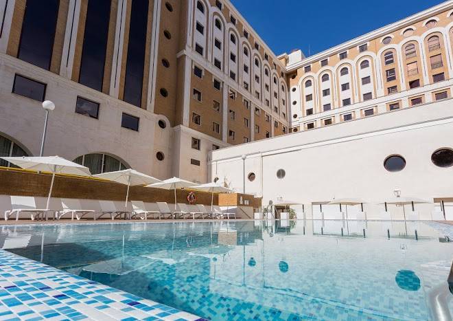 Ayre hotel sevilla