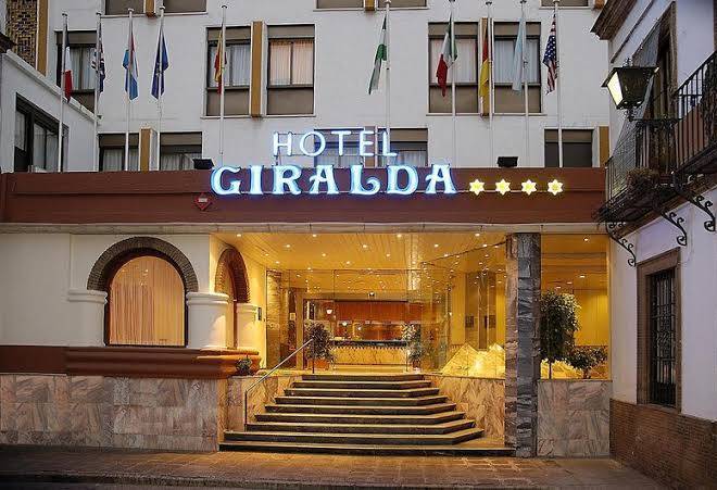 Hotel catalonia giralda