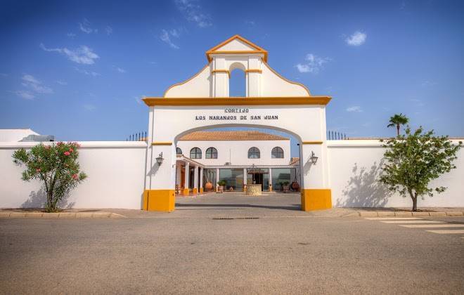Hotel el cortijo los naranjos de san juan